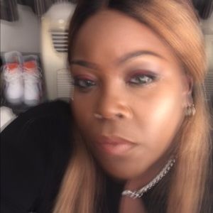 Meet your Posher, Nycole